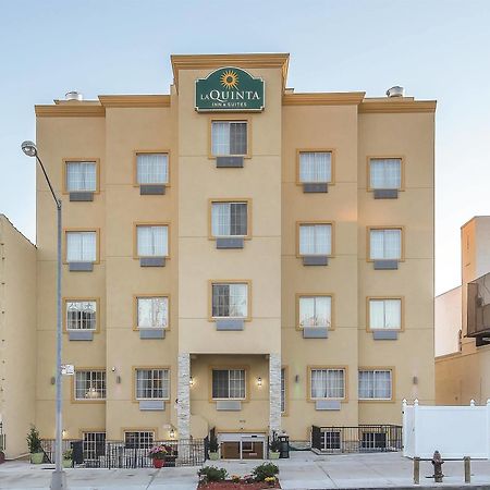 La Quinta By Wyndham Brooklyn East Hotel Ню Йорк Екстериор снимка