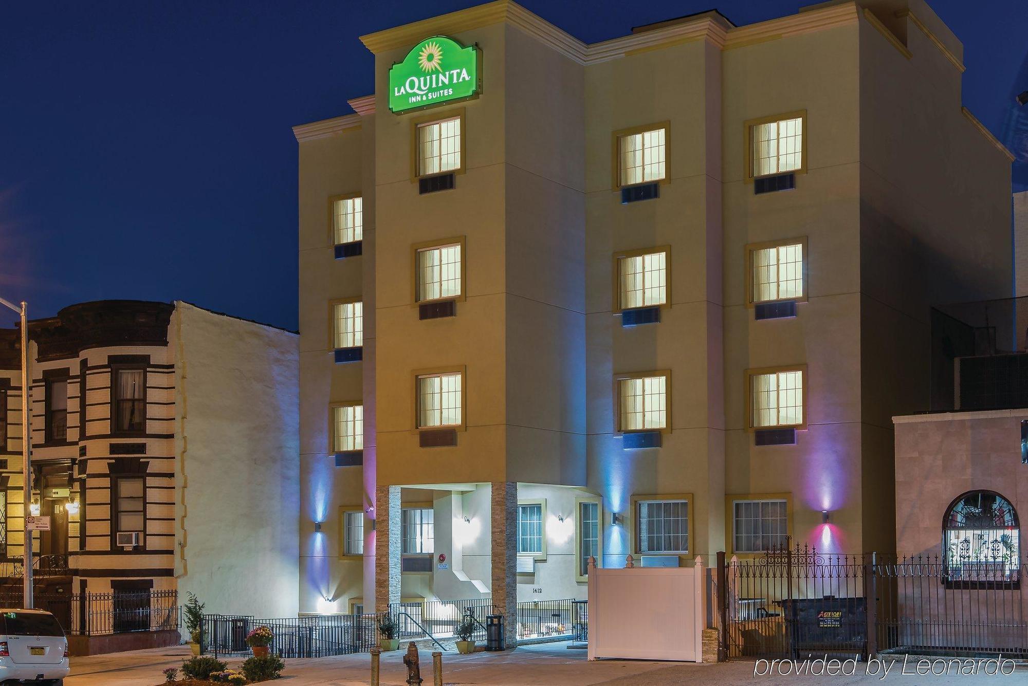 La Quinta By Wyndham Brooklyn East Hotel Ню Йорк Екстериор снимка