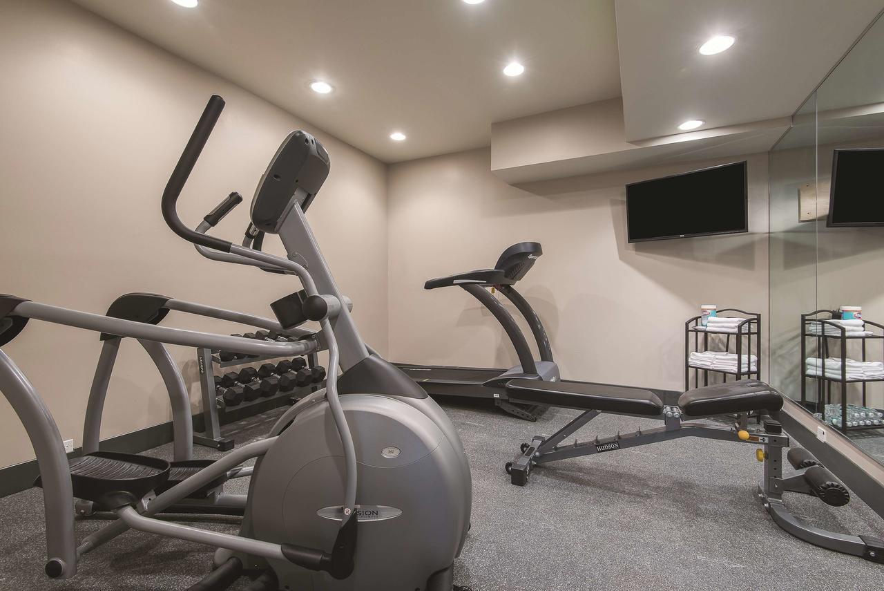 La Quinta By Wyndham Brooklyn East Hotel Ню Йорк Екстериор снимка