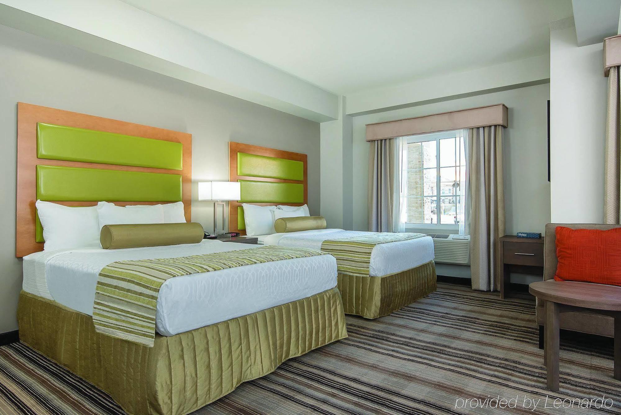 La Quinta By Wyndham Brooklyn East Hotel Ню Йорк Екстериор снимка